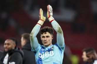 Kepa Arrizabalaga praised for 'fantastic' display against Man Utd.