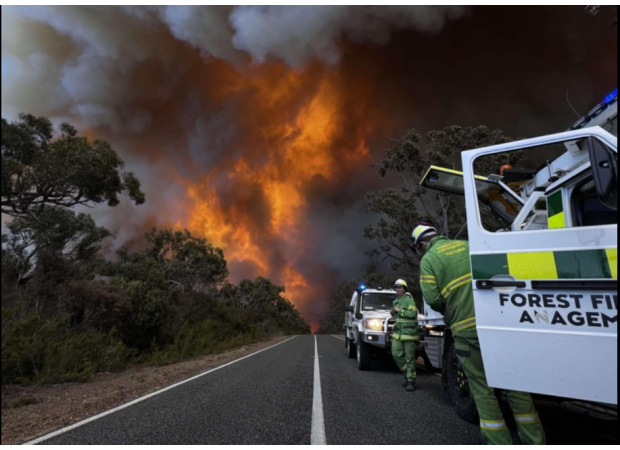 Victorian towns still in danger as severe conditions expected on Boxing Day.