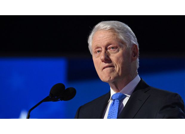 Bill Clinton, former US President, admitted to hospital.