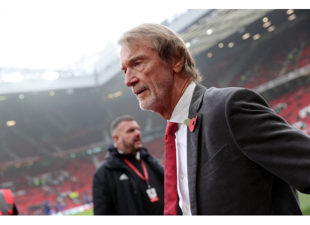 Manchester United warned of £25m transfer error after 'Bad call'