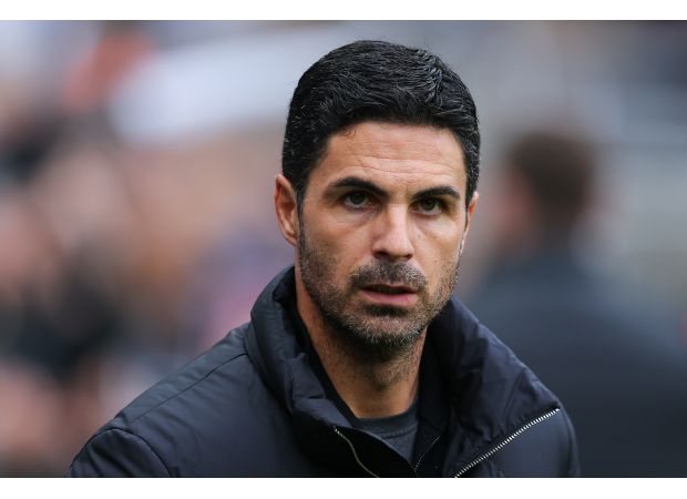 A former Arsenal player believes that the current manager, Mikel Arteta, does not have faith in a specific player.