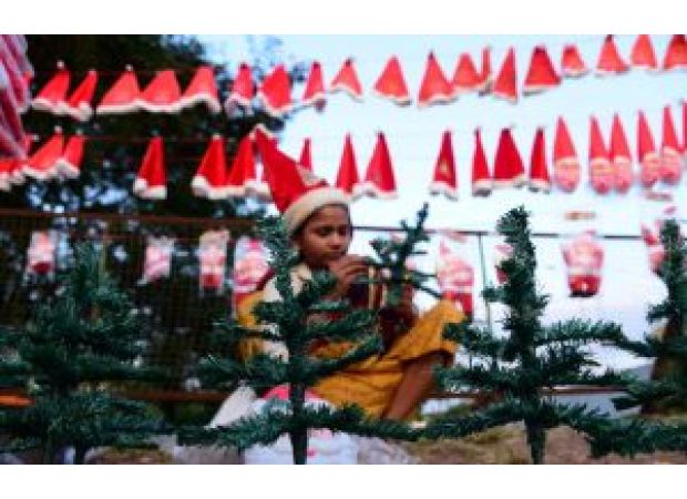 City prepares for holiday season with lively enthusiasm