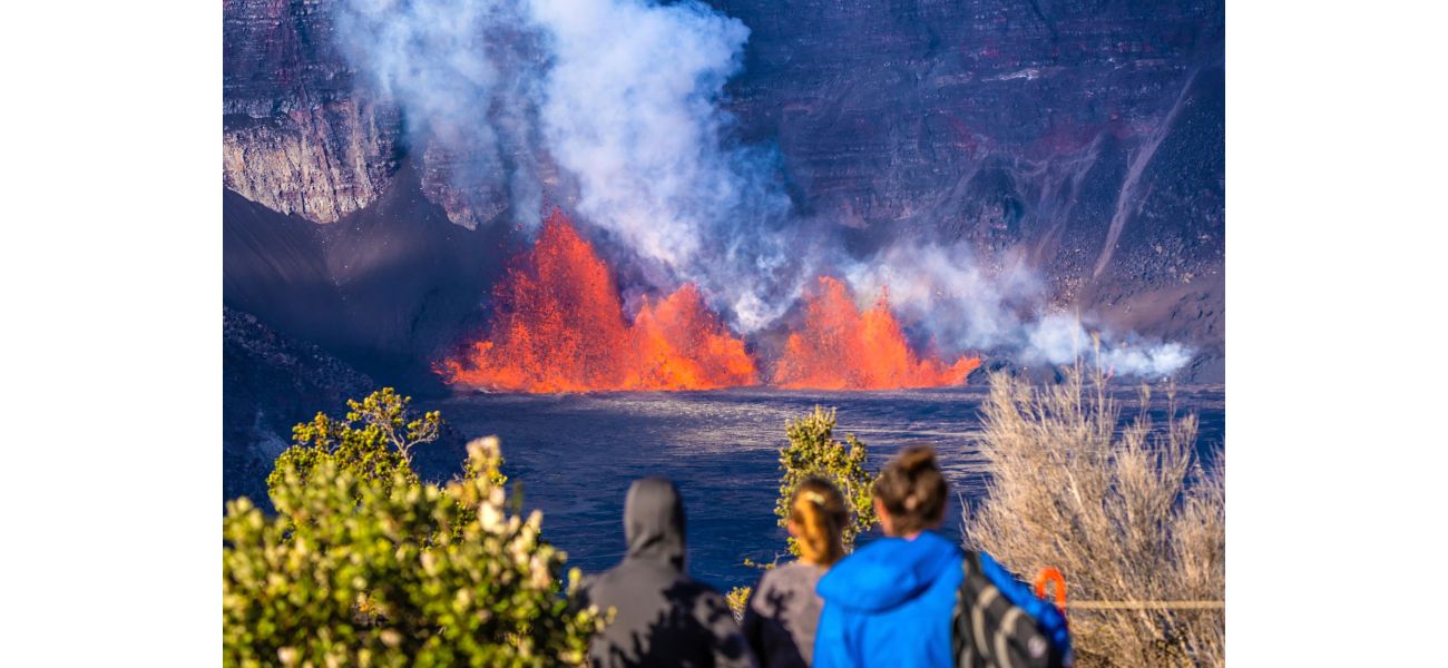 Amazing images of hot lava spewing from Hawaii's Kilauea volcano.