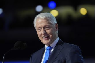 Bill Clinton has left the hospital after receiving treatment for the flu.