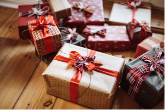 Australians could earn $1 billion through Christmas presents.