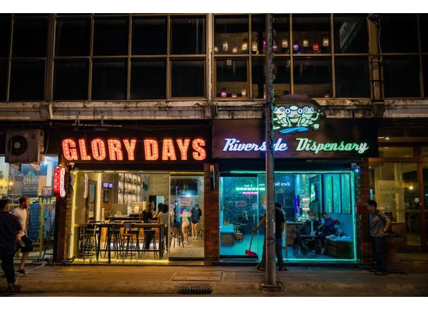 A British tourist passed away in Thailand after eating mushrooms during his vacation.