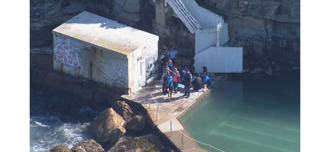 Man hurt jumping off cliff into pool at Sydney beach