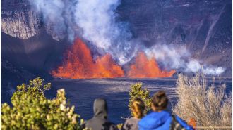 Amazing images of lava spewing from Hawaii's Kilauea volcano.