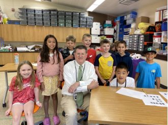 Superintendent Ed Condon of River Forest announces retirement strategy.