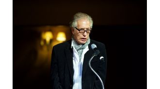 Iconic Beatles producer Richard Perry passes away on Christmas Eve at 82 years old.
