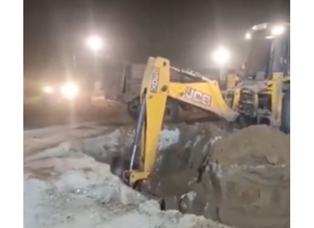 A young girl is still stuck in a borewell in Rajasthan and efforts are being made to rescue her.