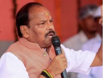 Das puts fate in hands of BJP for future role.