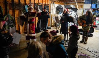 Families in Chicago with mixed religious backgrounds use Christmas and Hanukkah as an opportunity to discover different customs.