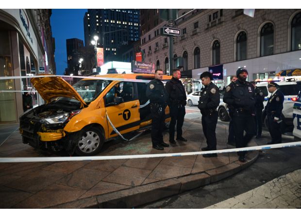 Several hurt as cab crashes into people at famous spot during holiday season.