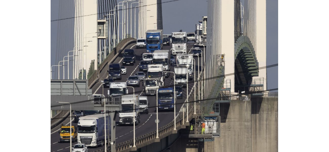 What's the status of the £9 billion River Thames crossing?