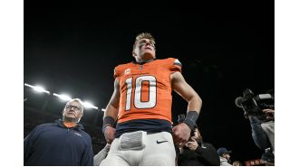 Renck predicts that Bo Nix will lead the Broncos to victory against the Bengals with the help of his teammates' skills.