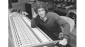 Richard Perry, a successful music producer with a talent for making hit songs, has passed away at the age of 82.