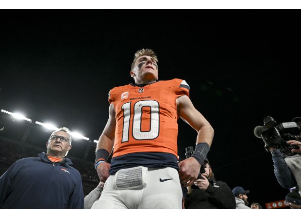 Renck predicts that Bo Nix will lead the Broncos to victory against the Bengals with the help of his teammates' skills.
