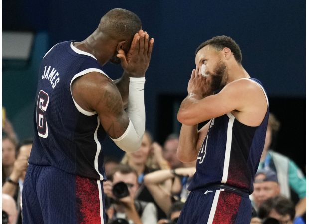 Possible last Curry-James Christmas clash?