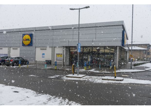 Boxing Day 2024 opening hours for Lidl, Aldi, and Iceland.