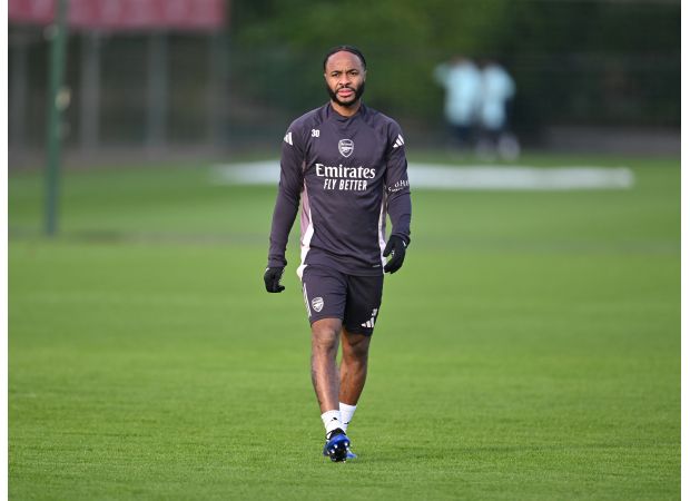 Chelsea have decided not to pursue a transfer for Raheem Sterling during the upcoming January window.