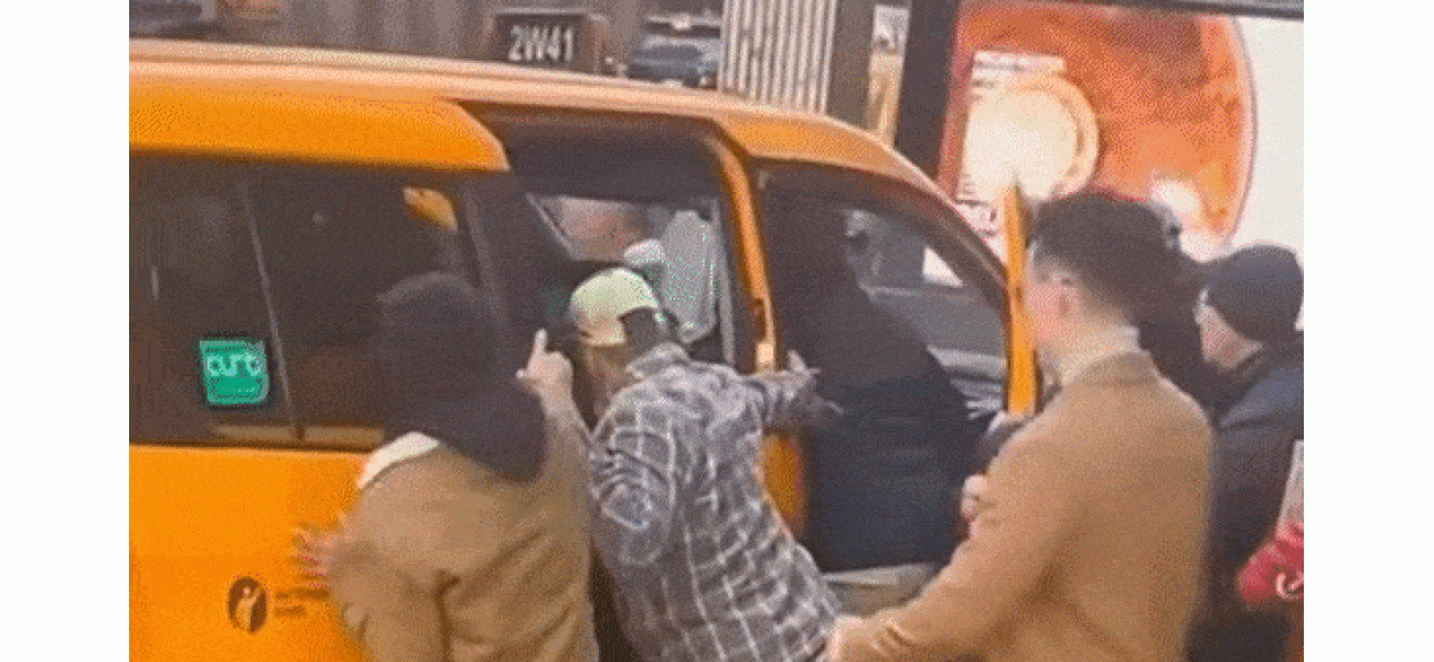 A taxi in New York hit six people, including Australians, in an accident.
