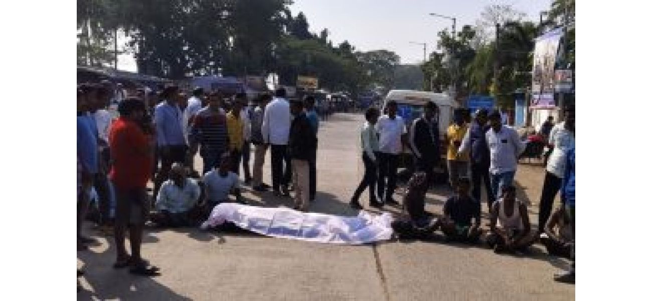 A farmer in Bhadrak, Odisha dies after being electrocuted.