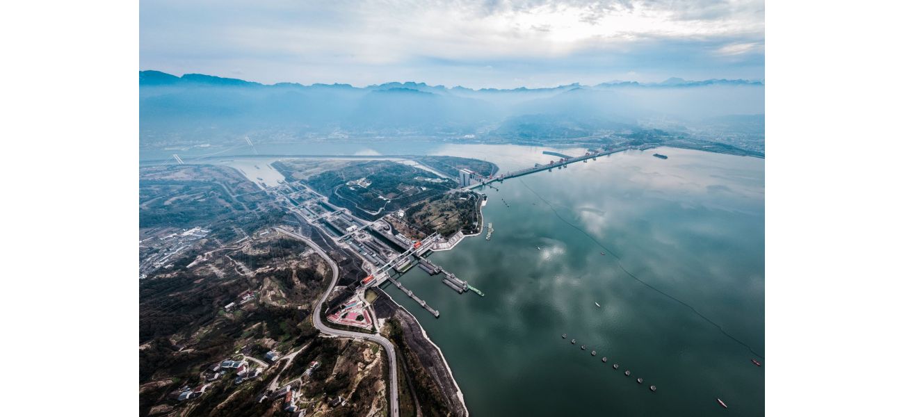 China is building a massive dam that will produce 300 billion kWh of electricity annually, making it the world's largest.