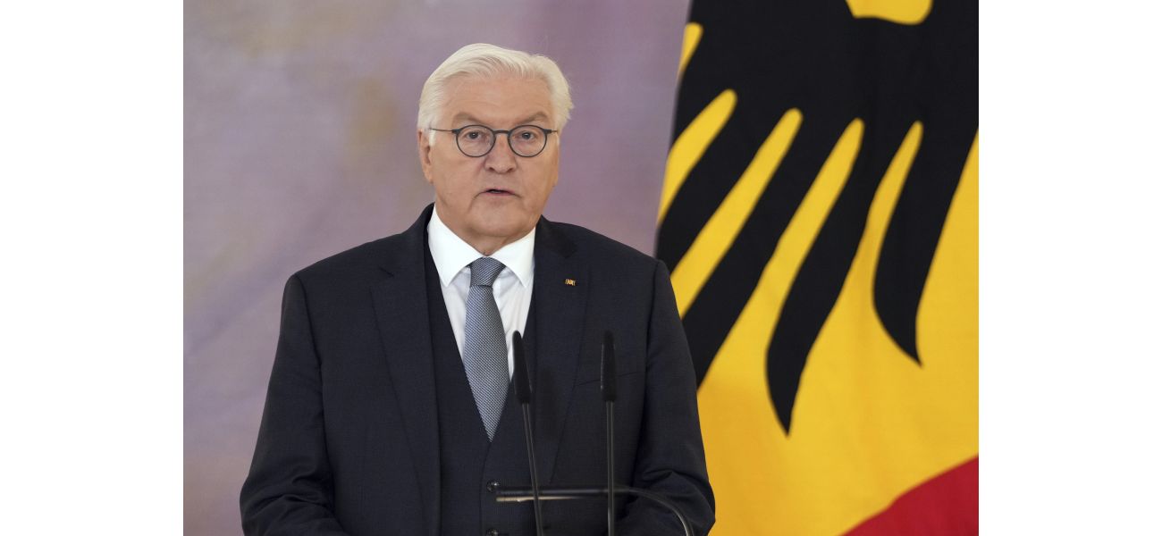 German president dissolves parliament and schedules new election for upcoming year.