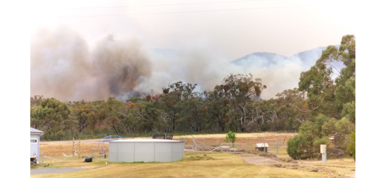 Grampians bushfires claim home, fences, and sheds.