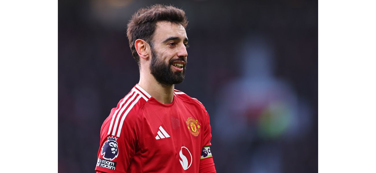 Man United's Ruben Amorim urged to think about the future of a player who has become a liability.