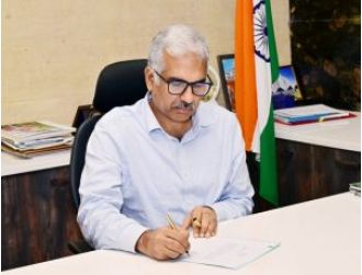 Manoj Ahuja, Odisha's Chief Secretary, will continue in his role for another year.