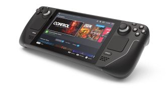 Reader sold PS5 for Steam Deck and is happy with decision.