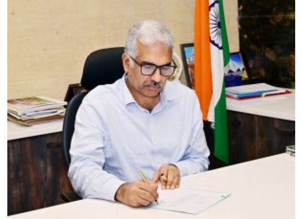 Manoj Ahuja, Odisha's Chief Secretary, will continue in his role for another year.