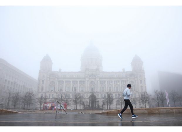 The Met Office has provided an update on fog conditions this weekend, following numerous flight delays.