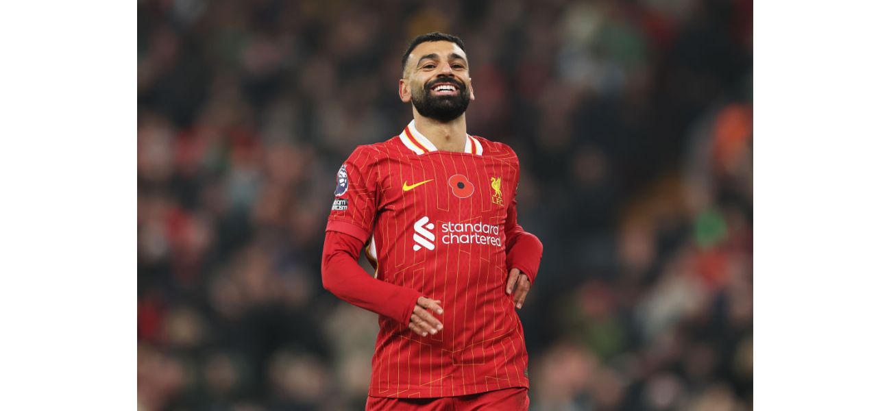 Rio Ferdinand, a legendary Manchester United player, reveals his pick for Premier League player of the season and two other contenders.