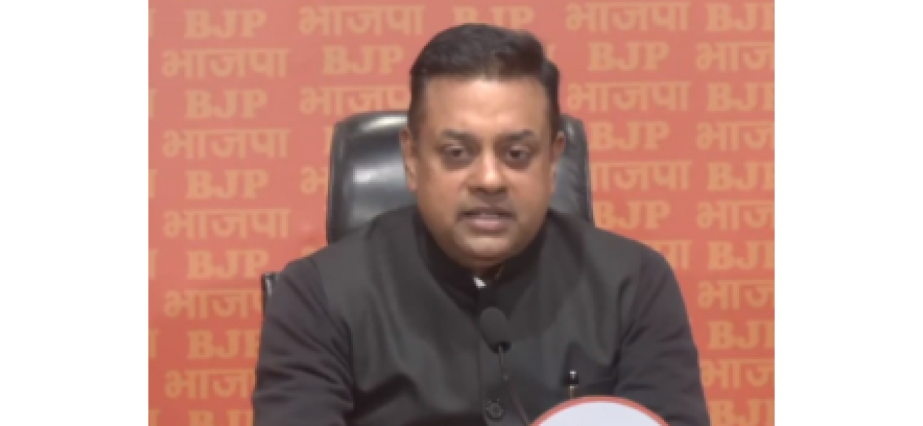 BJP accuses Rahul Gandhi of politicizing Manmohan Singh's funeral.
