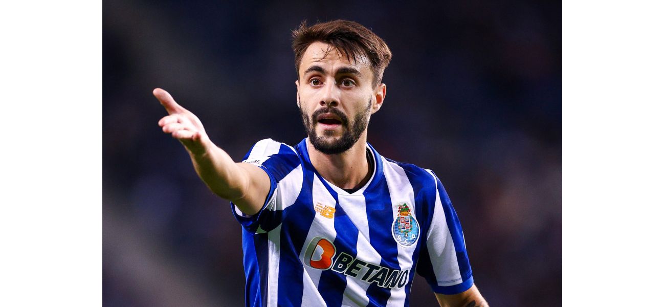 Porto coach slams Fabio Vieira for being dropped from Arsenal's squad.