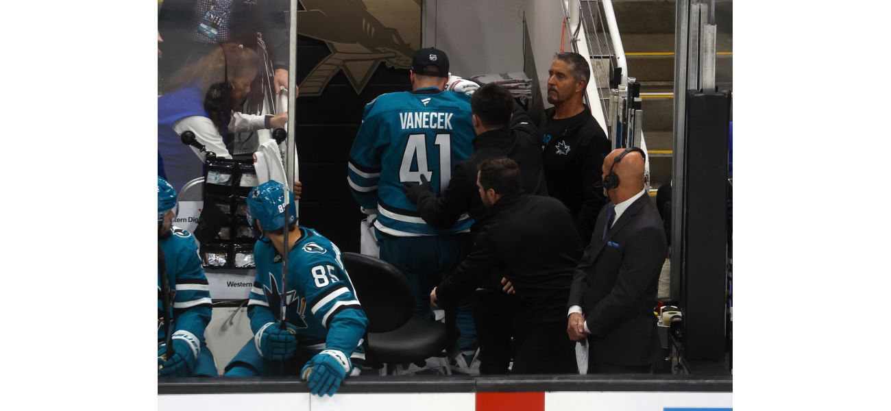 Vanecek out with broken cheek; Hertl talks about Sharks' tribute and coming back to San Jose.