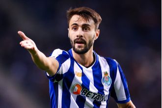 Porto coach slams Fabio Vieira for being dropped from Arsenal's squad.