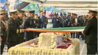 Congress accuses government of disrespecting former Prime Minister Singh by not holding his last rites at a dedicated place.