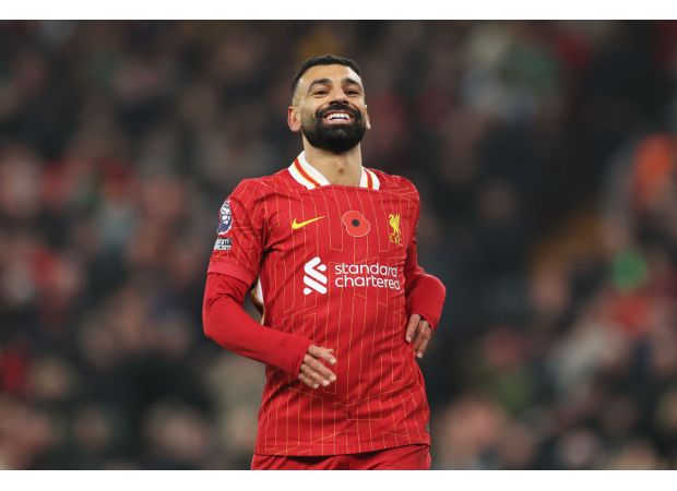 Rio Ferdinand, a legendary Manchester United player, reveals his pick for Premier League player of the season and two other contenders.