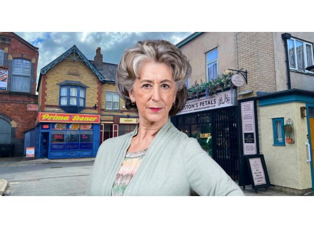 Actress Maureen Lipman's departure from Coronation Street has been confirmed as her character Evelyn's exit storyline.