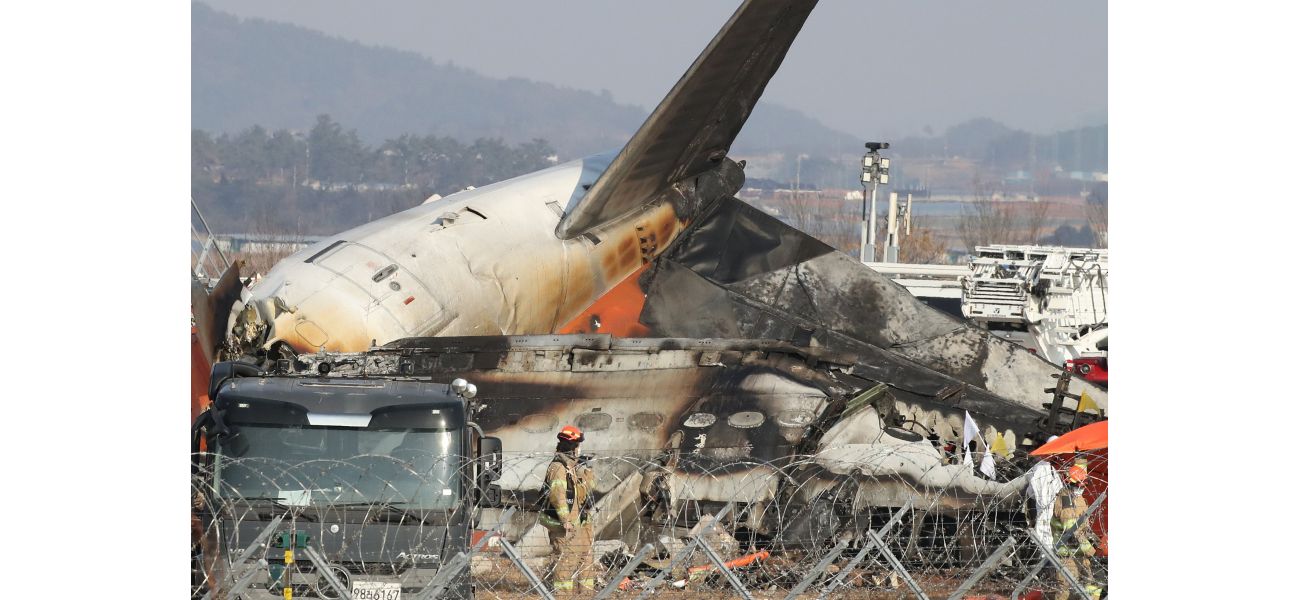 A plane with 181 passengers from South Korea has crashed, leaving all but two people feared dead.