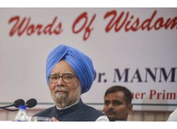 Two Odisha tribals receive award from Manmohan Singh, emotional farewell.