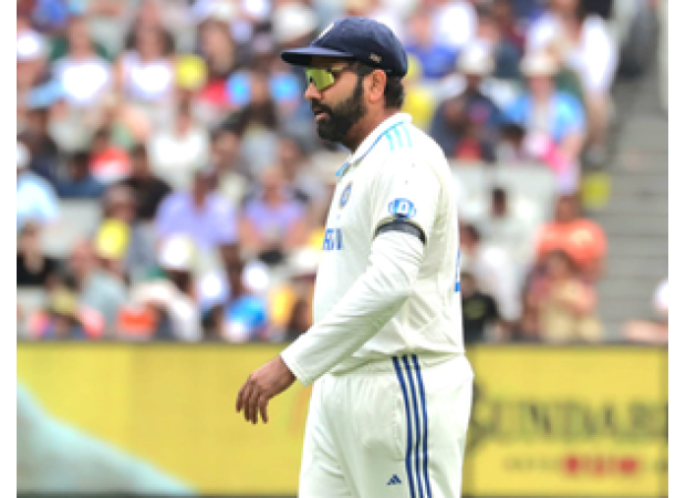 Criticism for Rohit's response to Jaiswal after missed catches in Melbourne Test.