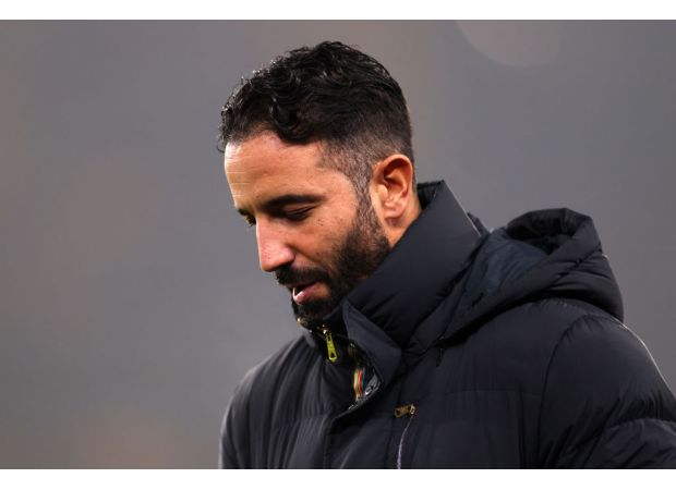 A Manchester United player has received criticism for making errors typically seen in players under the age of 12.