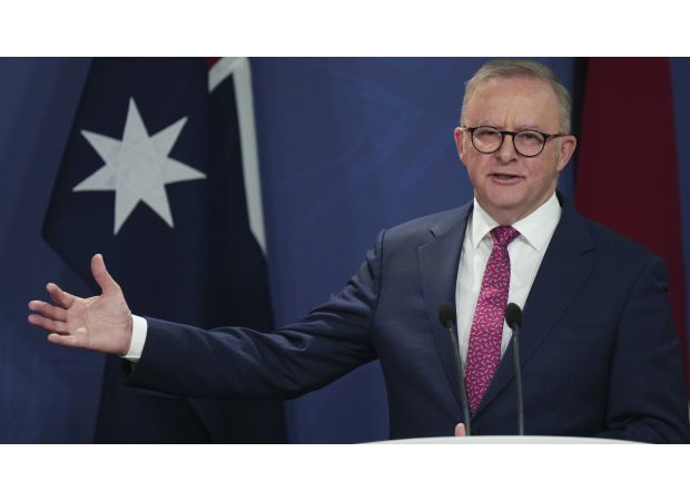 A recent survey has ranked the most and least popular politicians in Australia.