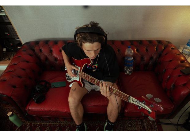 Cruz Beckham praised for unexpected new song, compared to Oasis.