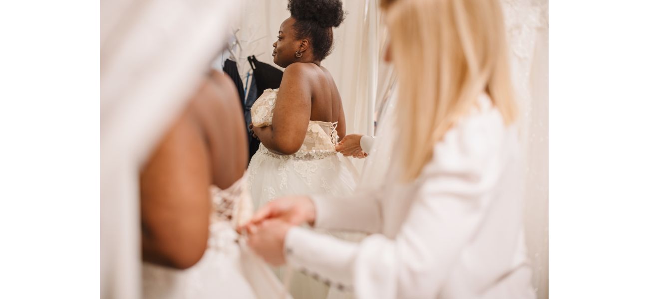 I'm scared of my mom's opinions while looking for a wedding dress.
